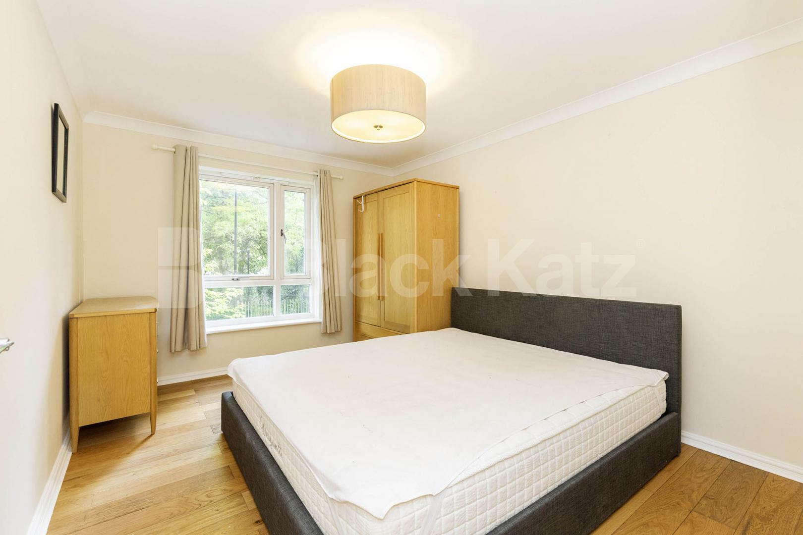 Stunning 2 large double bedroom property located just off Essex Road Ramsey Walk, Islington